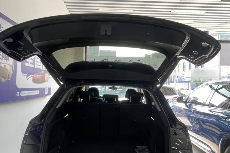 Used Audi Q5L 2022 40T Fashionable and Dynamic Model
