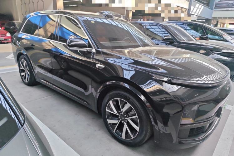 Used Li Auto L8 2023 Pro Model
