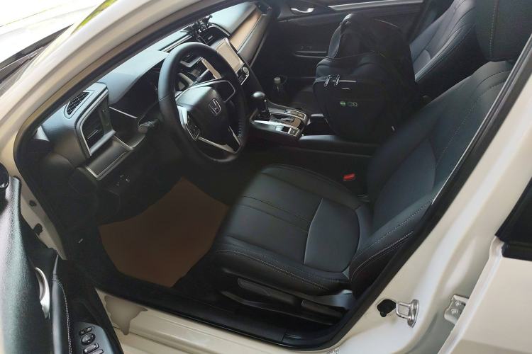 Used Honda Civic 2016 220TURBO CVT Luxury Edition
