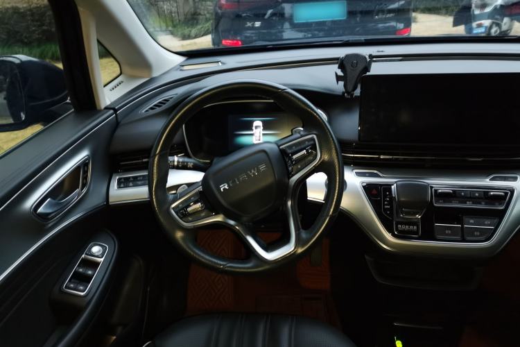 Used Roewe iMAX8 2021 400TGI Supreme Series Prestige Edition
