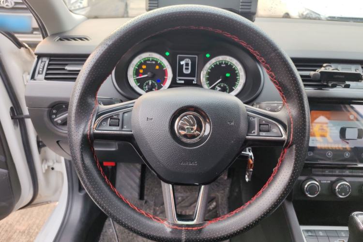 Used Skoda Octavia 2022 1.5L Automatic Comfort Edition
