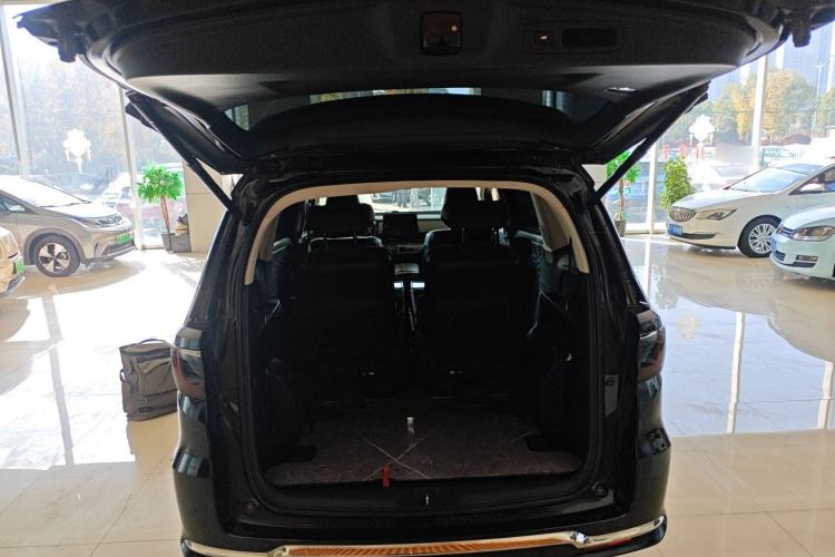 Used Honda Elysion 2022 2.0L eHEV Luxury Edition
