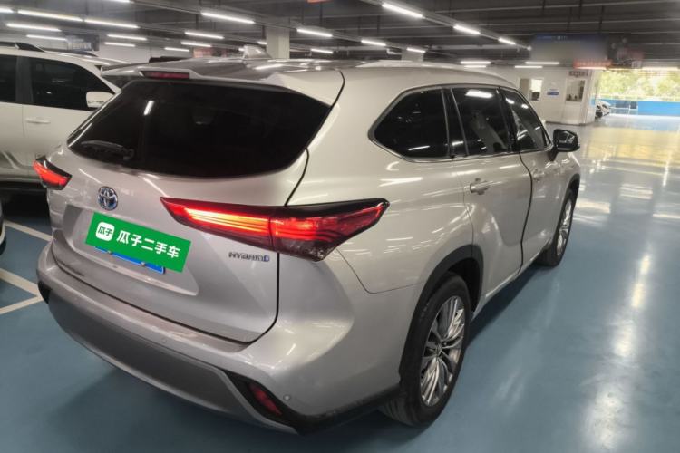 Used Toyota Highlander 2022 Dual-Engine 2.5L Two-Wheel Drive Prestige Edition 7-Seater

