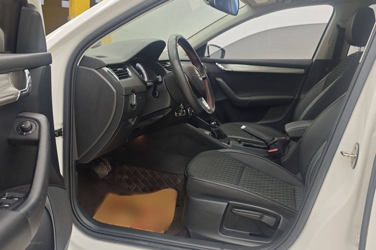 Used Skoda Octavia 2020 1.5L Automatic SmartDrive Luxury Edition
