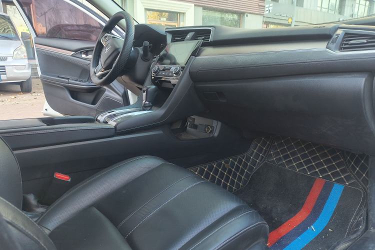 Used Honda Civic 2016 220TURBO CVT Prestige Edition
