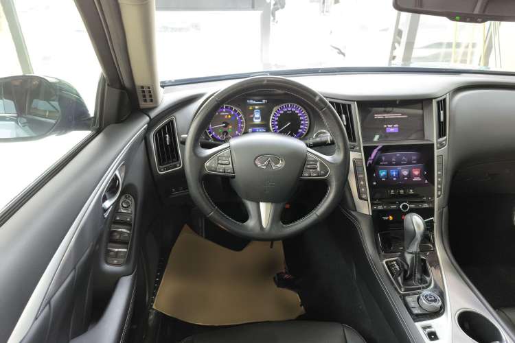 Used Infiniti Q50L 2015 2.0T Enjoyment Edition
