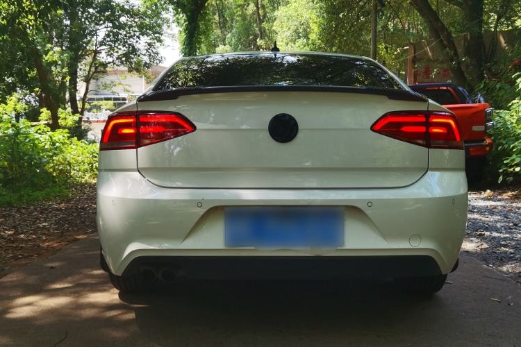 Used Volkswagen Lamando 2017 230TSI DSG Fashion Edition
