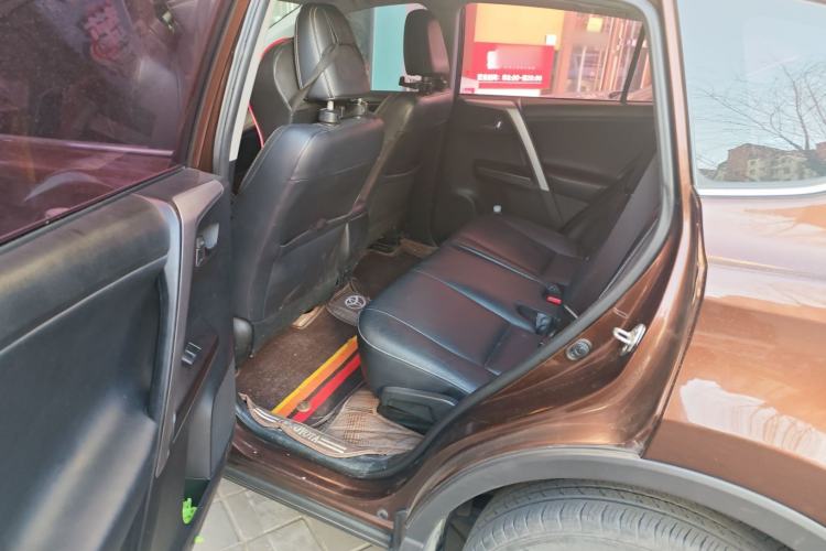 Used Toyota RAV4 2016 2.0L CVT 4x4 New Edition China V Standard