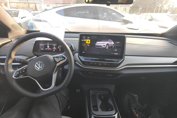 Used Volkswagen ID.4 CROZZ 2024 PURE+ model