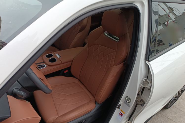 Used Changan UNI-Z New Energy 2024 Blue Whale Smart Electric iDD 125km Excellence Model
