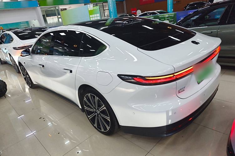 Used Nio ET7 2024 75 kWh Executive Signature Edition
