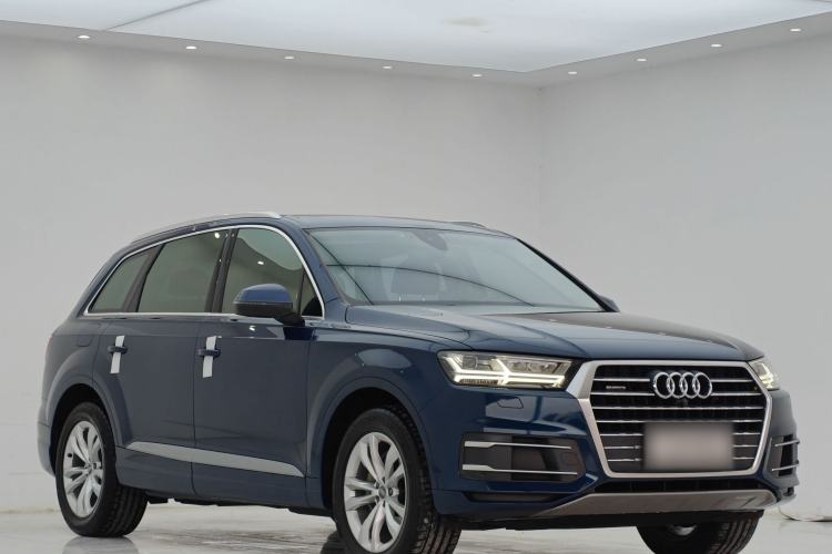 Used Audi Q7 2018 40 TFSI Comfort Model