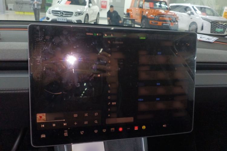 Used Tesla Model Y 2025 Rear-Wheel-Drive Version
