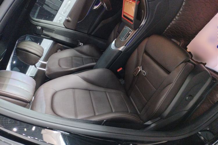 Used Mercedes-Benz GLC 2022 GLC 300 L 4MATIC Dynamic Model
