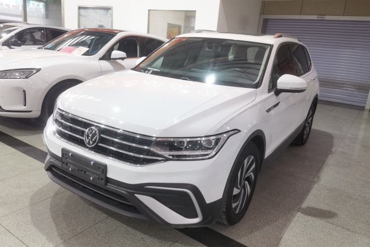 Used Volkswagen Tiguan L 2024 300TSI Automatic Two-Wheel Drive Smart Edition