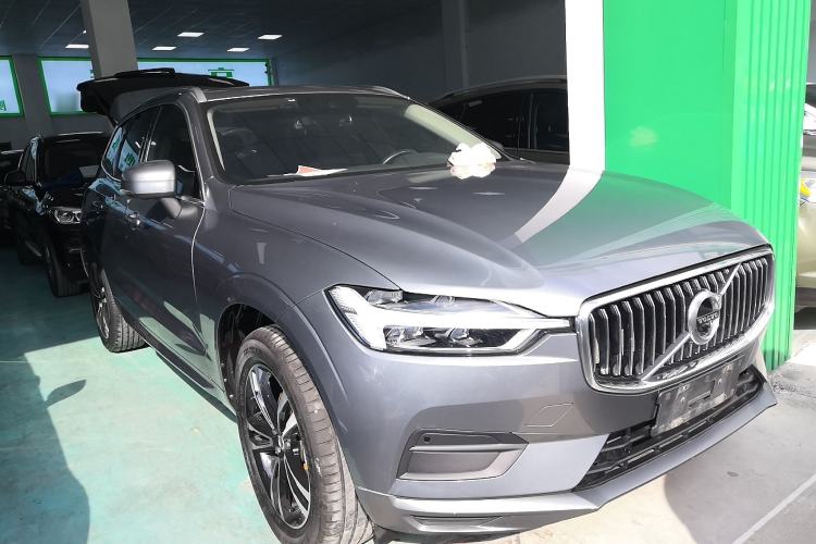Used Volvo XC60 2019 T5 4x4 Smart & Dynamic Sport Edition China VI Standard
