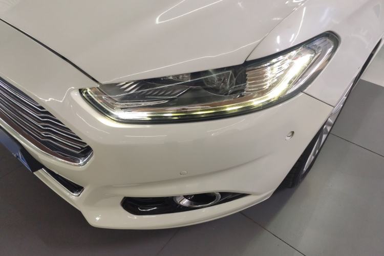 Used Ford Mondeo 2013 2.0L GTDi240 Flagship Edition
