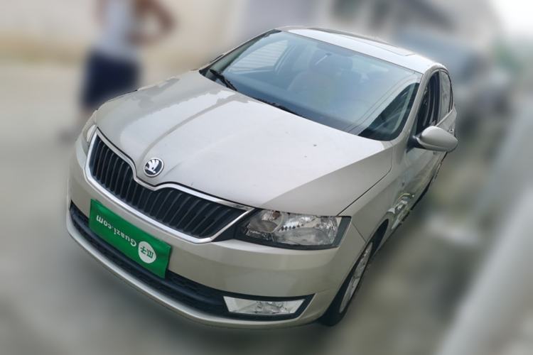 Used Skoda Rapid 2013 1.6L Automatic Smart Selection Model
