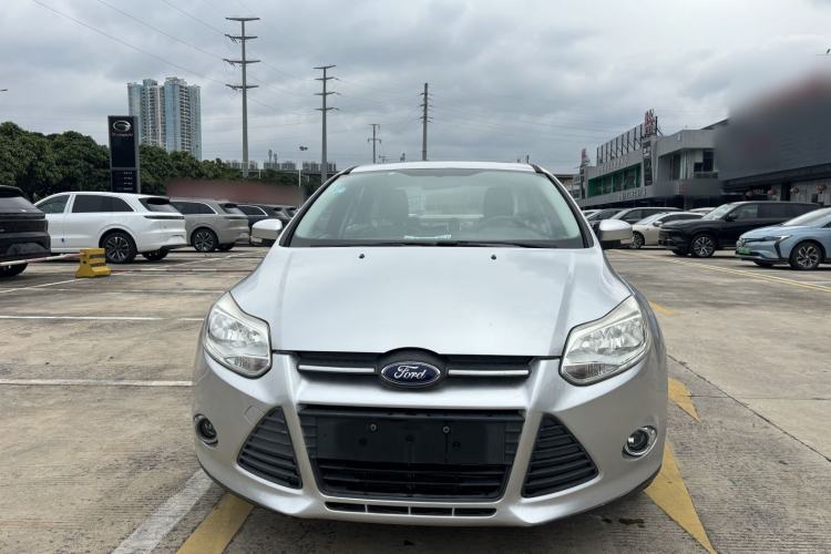 Used Ford Focus 2012 Sedan 1.6L Automatic Fashion Edition
