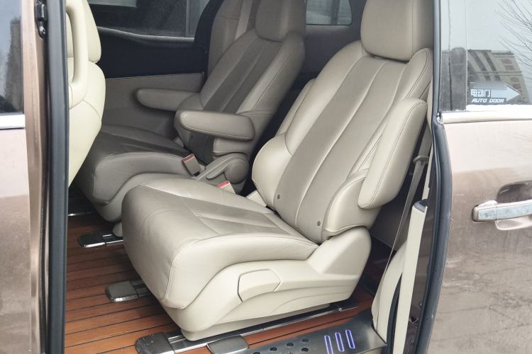 Used Buick GL8 2018 28T Luxury Model China VI Standard
