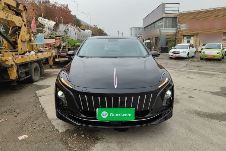 Used Hongqi E-QM5 2022 431 km Charge & Enjoy Edition