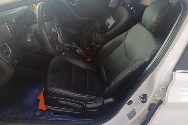 Used Hyundai Elantra 2015 1.6L Automatic Leading Model