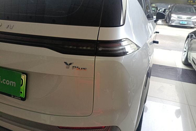 Used AION Y 2022 Plus 70 Tech Edition
