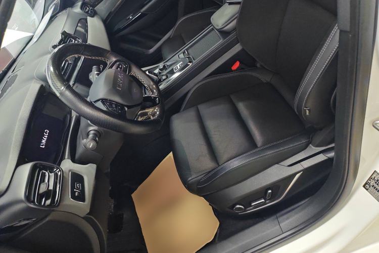 Used Lynk & Co 03 2022 2.0TD DCT JingPro
