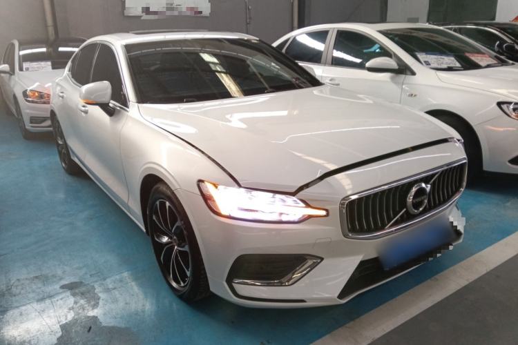 Used Volvo S60 2020 T4 Zhiyi Luxury Edition