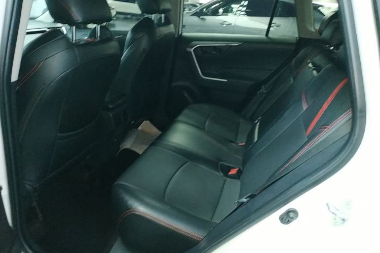 Used Toyota Wildlander 2023 2.0L CVT Two-Wheel Drive Leading Edition
