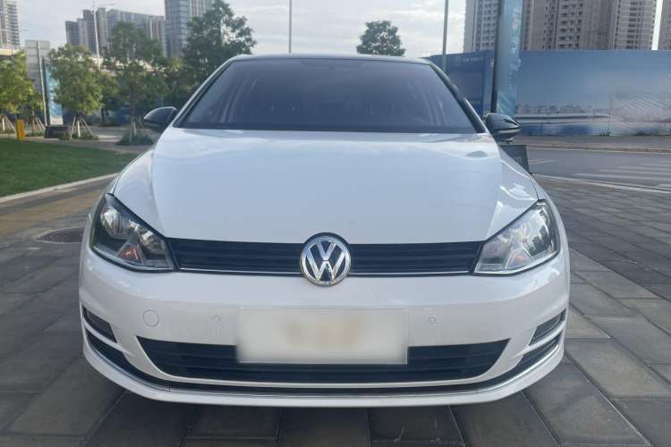 Used Volkswagen Golf 2017 230TSI Automatic Comfort Edition – Celebrating Milestone of One Million Units
