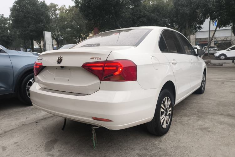 Used Volkswagen Jetta 2017 1.4L Manual Fashion Edition