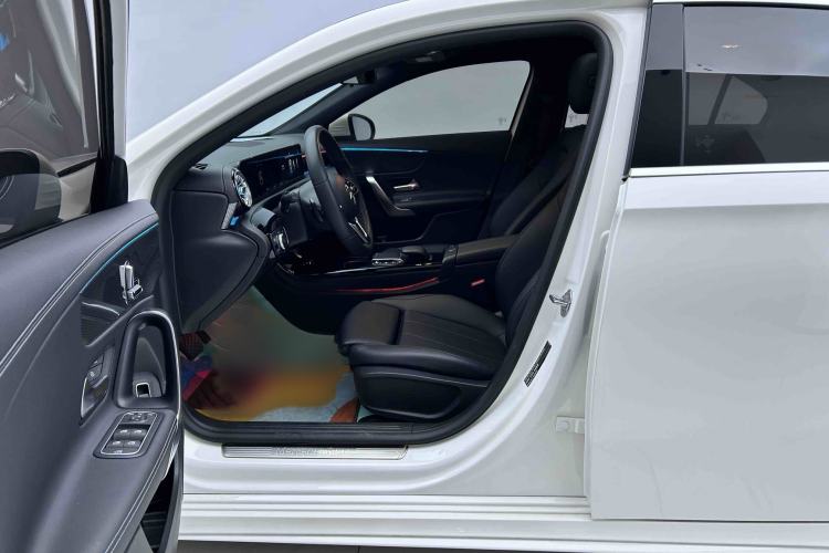 Used Mercedes-Benz A-Class 2022 Restyled A 200 L Sport Sedan Fashion Version
