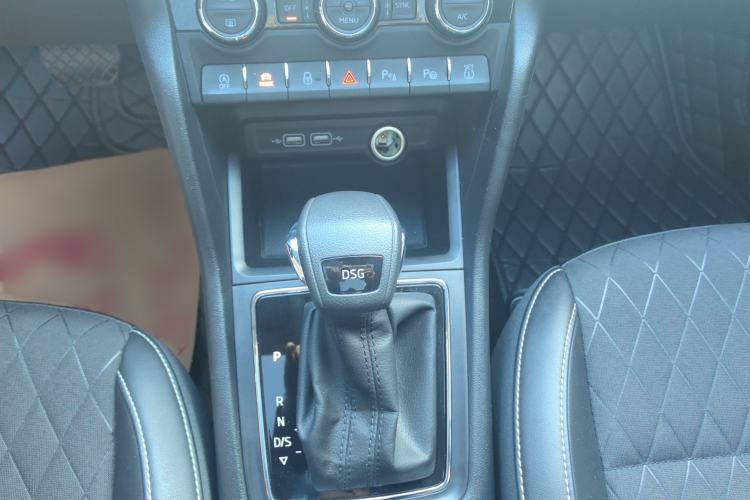 Used Skoda Karoq 2019 TSI280 Smart Drive Deluxe Edition China VI Standard