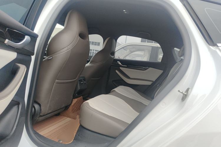 Used BYD Qin PLUS 2024 HONOR Edition DM-i 55KM Leading Model
