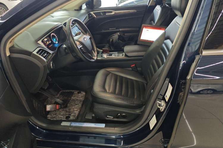 Used Ford Mondeo 2017 EcoBoost 200 Stylish Model
