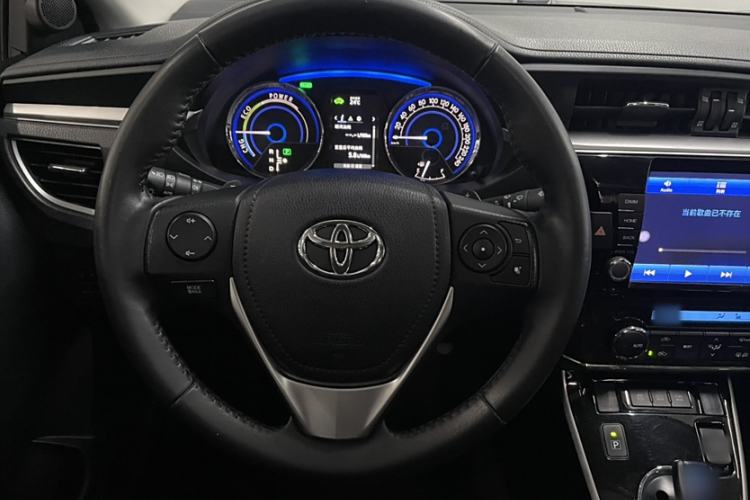 Used Toyota Corolla 2016 Dual-Engine 1.8L E-CVT Elite Edition

