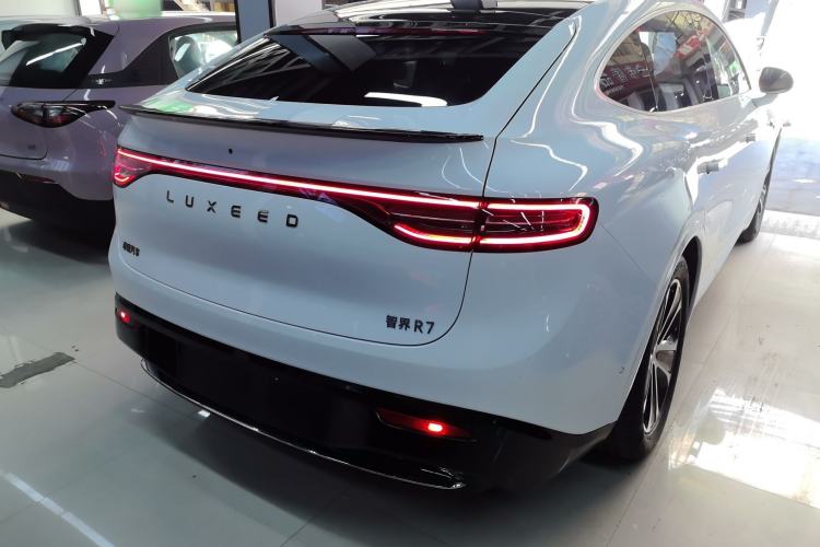 Used Hima Luxeed R7 2024 All-Electric 736 km Ultra
