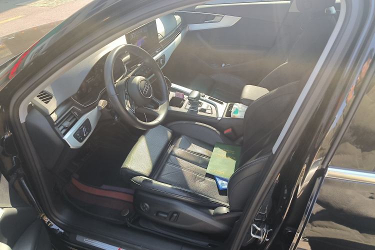 Used Audi A4L 2022 40 TFSI Fashion Dynamic Model
