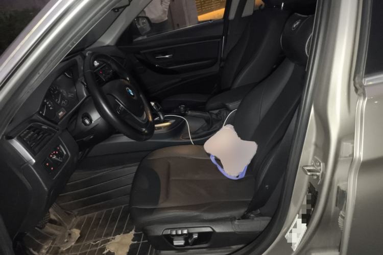 Used BMW 3 Series 2016 320Li Ambition Model
