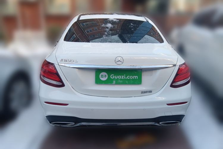 Used Mercedes-Benz E-Class 2018 E 300 L Sporty and Stylish Model
