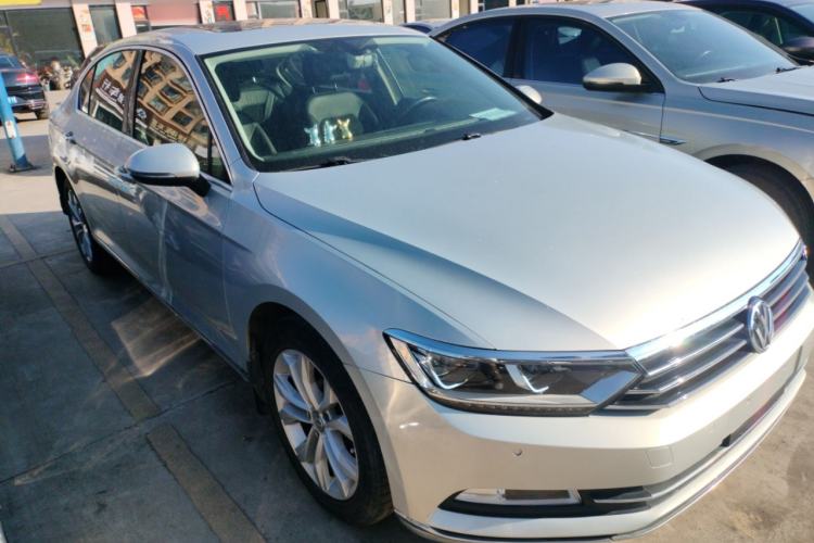 Used Volkswagen Magotan 2018 330TSI DSG Luxury Model