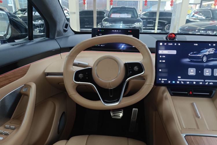 Used Hima Luxeed R7 2024 All-Electric 736 km Ultra
