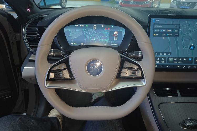 Used BYD Han 2025 EV with 701 km of Laser Radar-Enabled Intelligent Driving