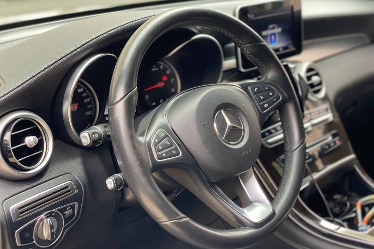 Used Mercedes-Benz GLC 2019 GLC 260 L 4MATIC Dynamic Model

