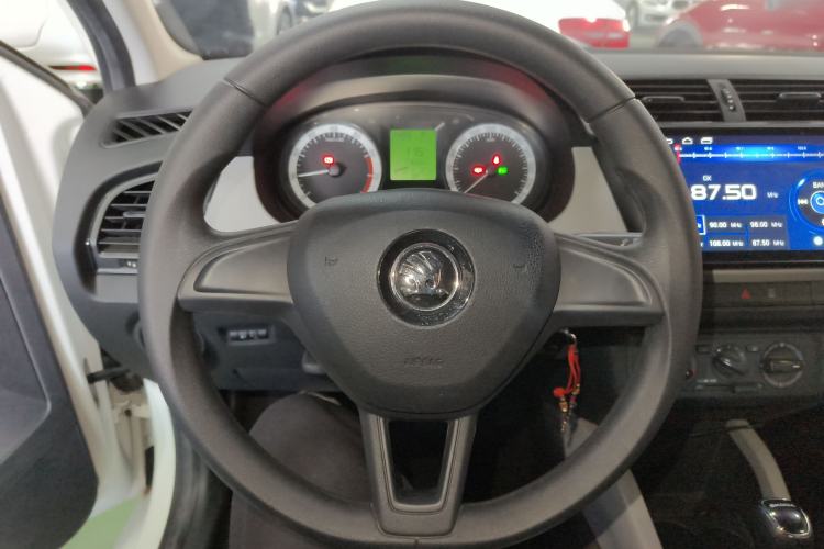 Used Skoda Fabia 2017 1.4L Automatic Car Enjoy Edition
