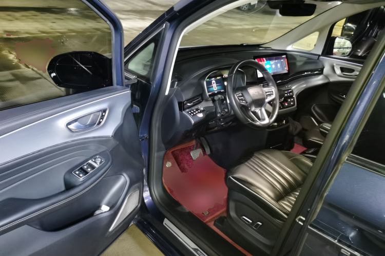 Used Roewe iMAX8 2021 400TGI Supreme Series Prestige Edition
