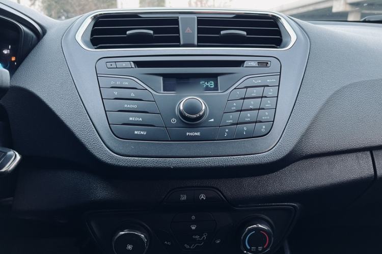 Used Ford Escort 2019 Revised 1.5L Automatic ZhiXiang Version China VI Standard