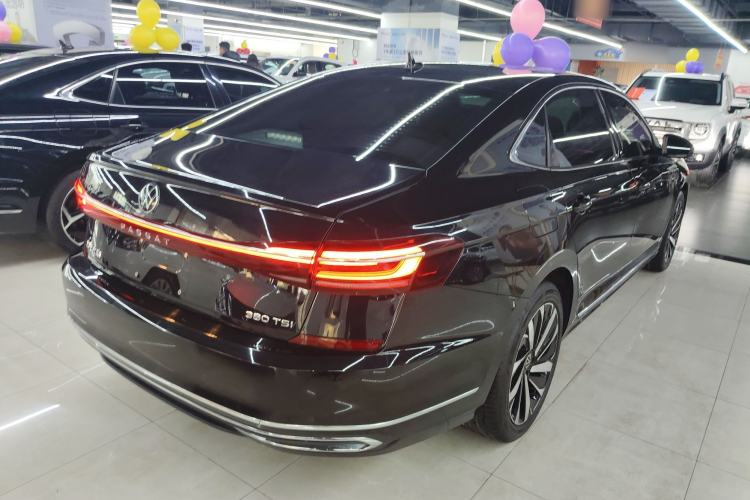 Used Volkswagen Passat 2025 Premium Version 380TSI Dragon Edition