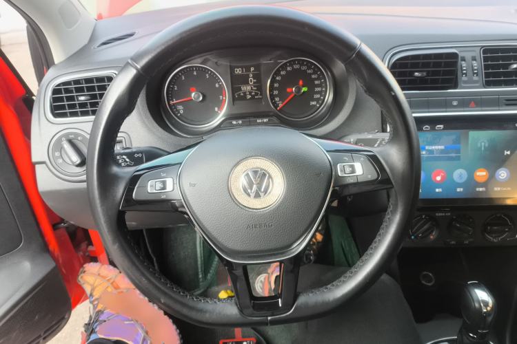 Used Volkswagen Polo 2016 1.6L Automatic Comfort Model
